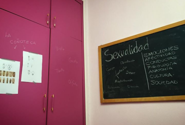 Encontrándonos entre chicas jóvenes, este año más