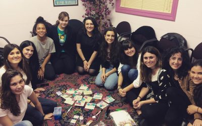 Más encuentros de chicas jóvenes!